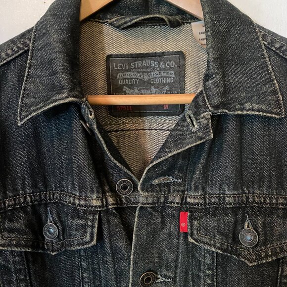 Levis Trucker Jacket - Picture 2 of 2
